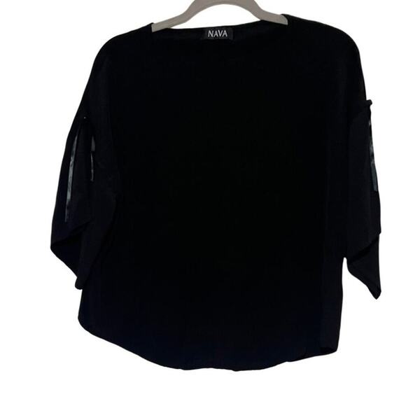 Nava Italy Short Sleeve textured bell sleeve blouse- Size M - Picture 1 of 7